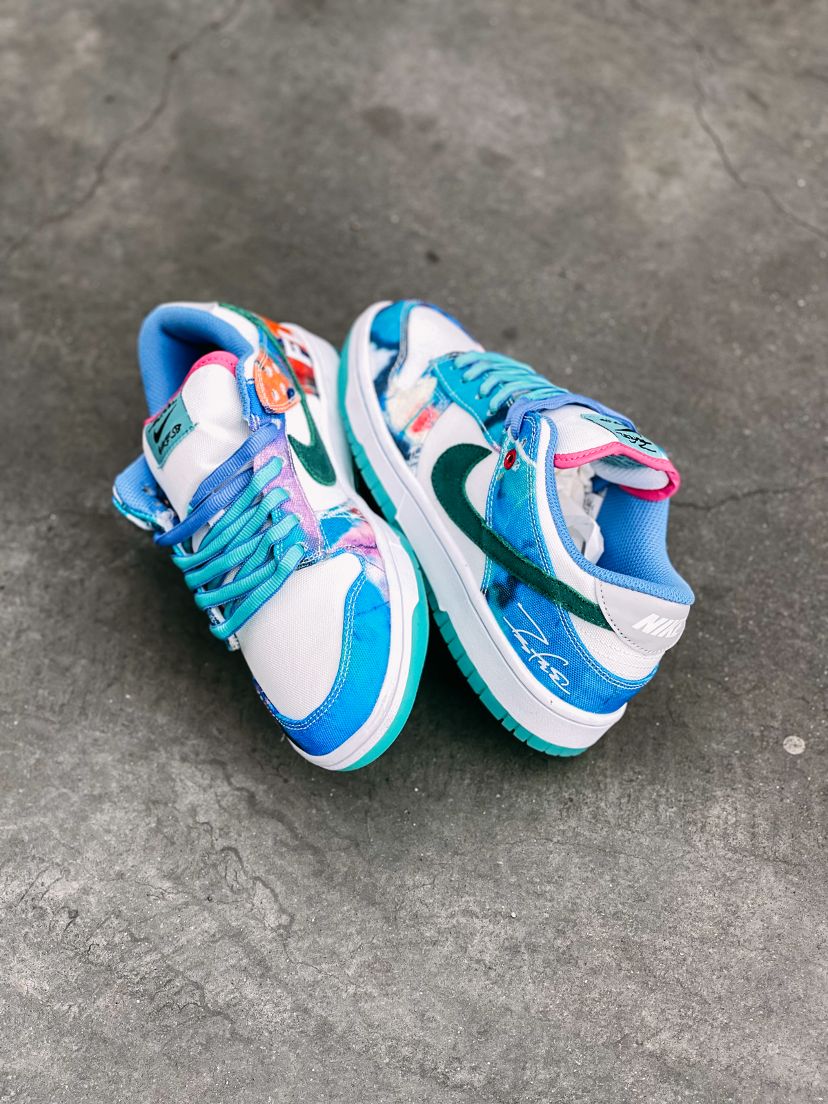 Nike Sb Dunk Low X Futura Laboratories White And Geode Teal