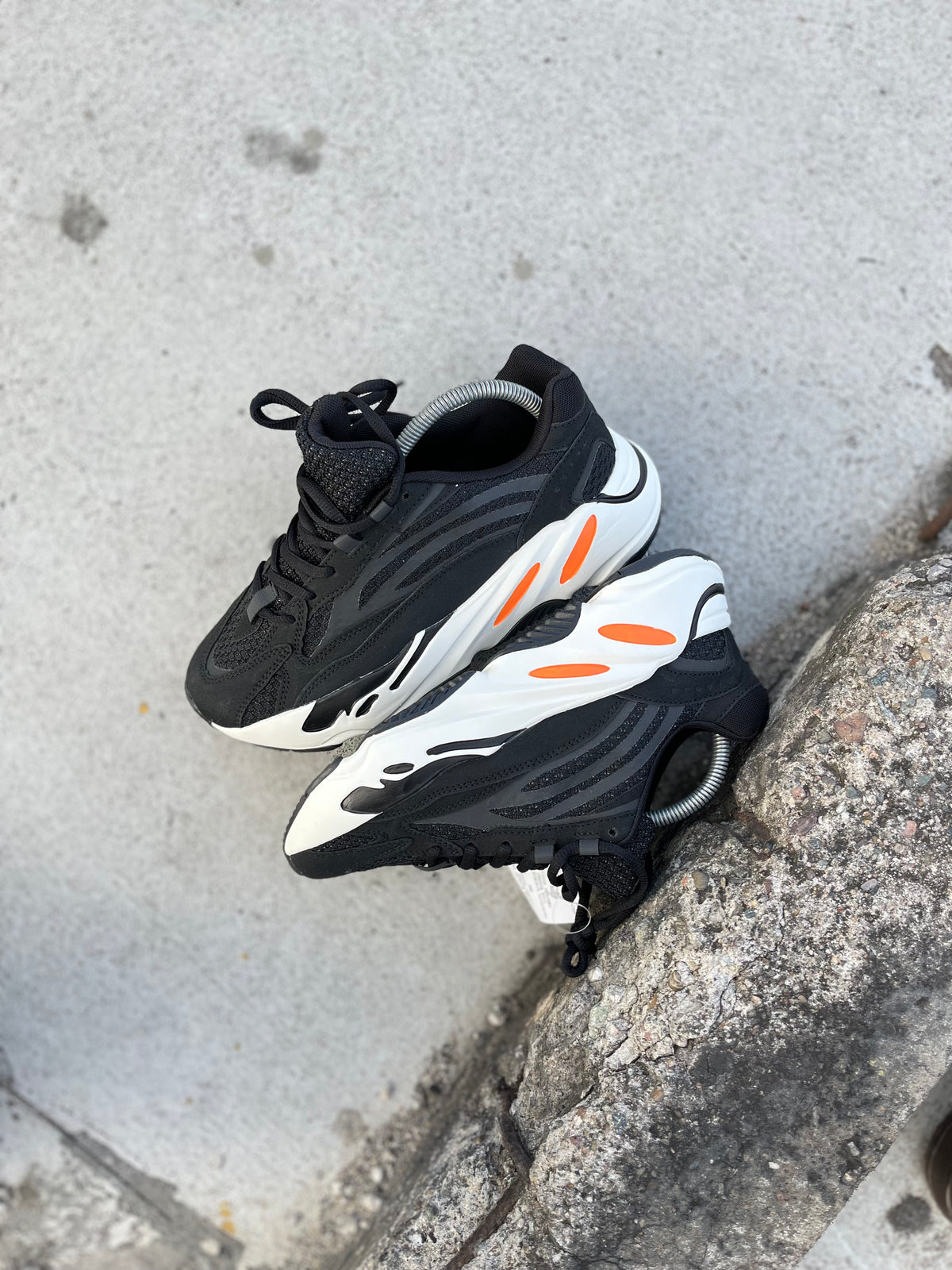 Adidas Yeezy Boost 700