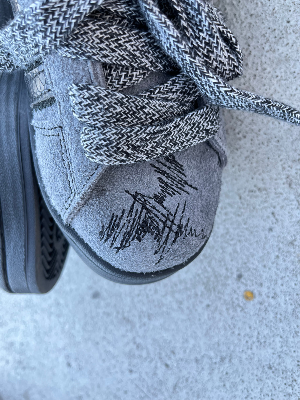 Adidas Campus 00s