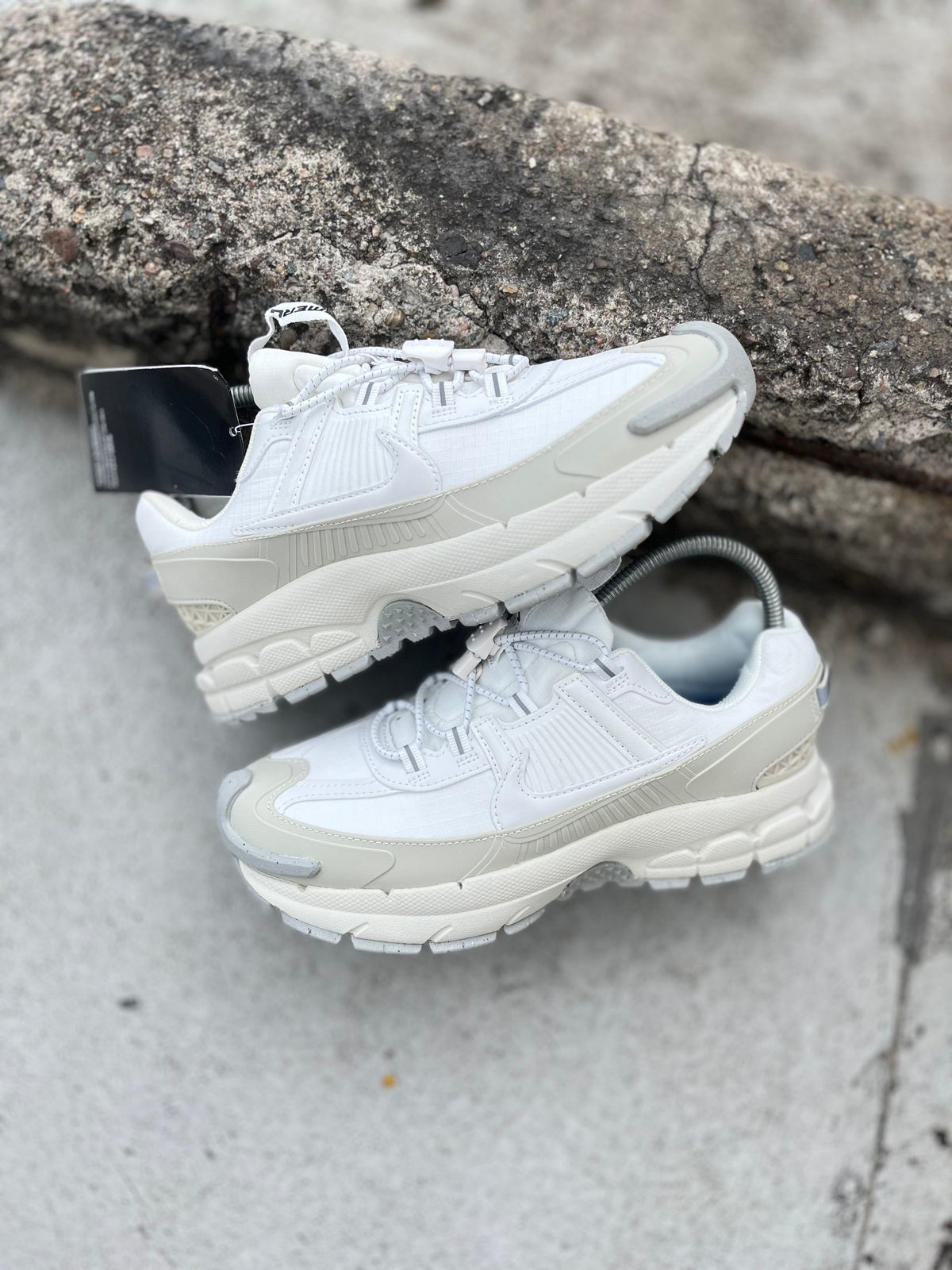Nike Zoom Vomero 5 Roam