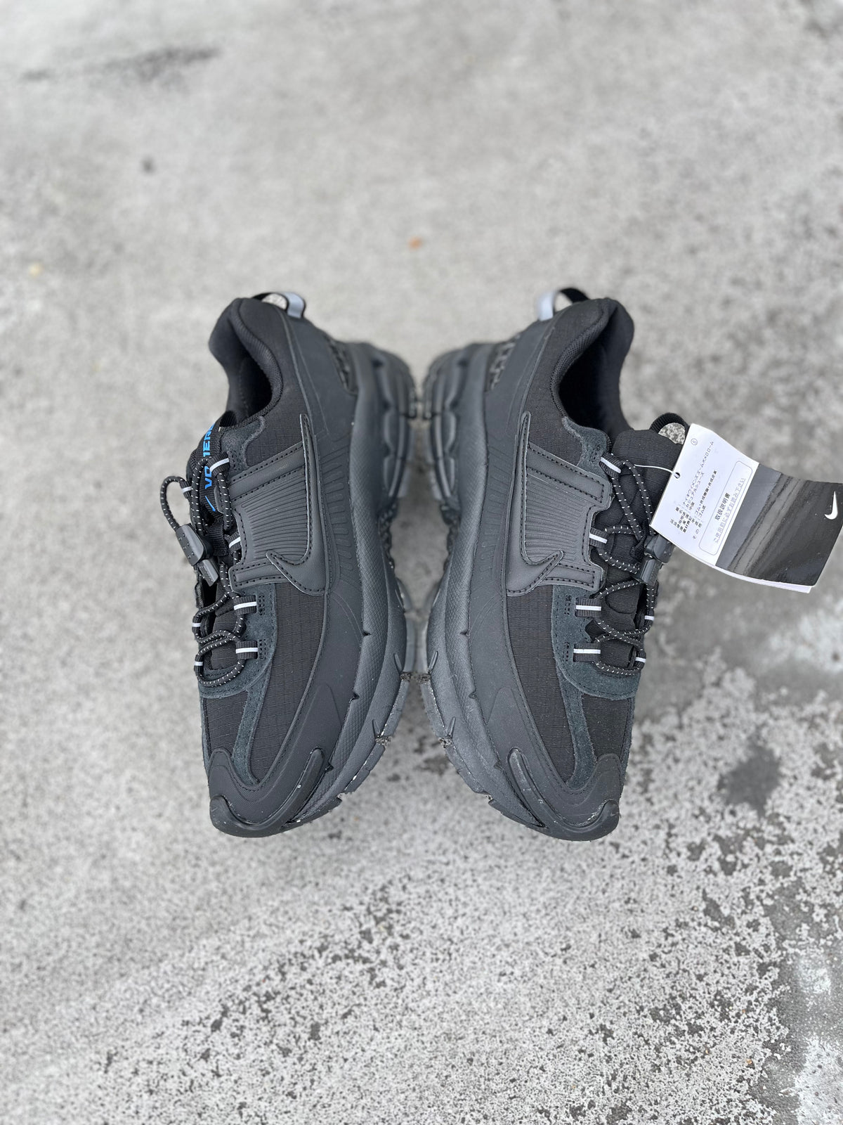 Nike Zoom Vomero 5 Roam