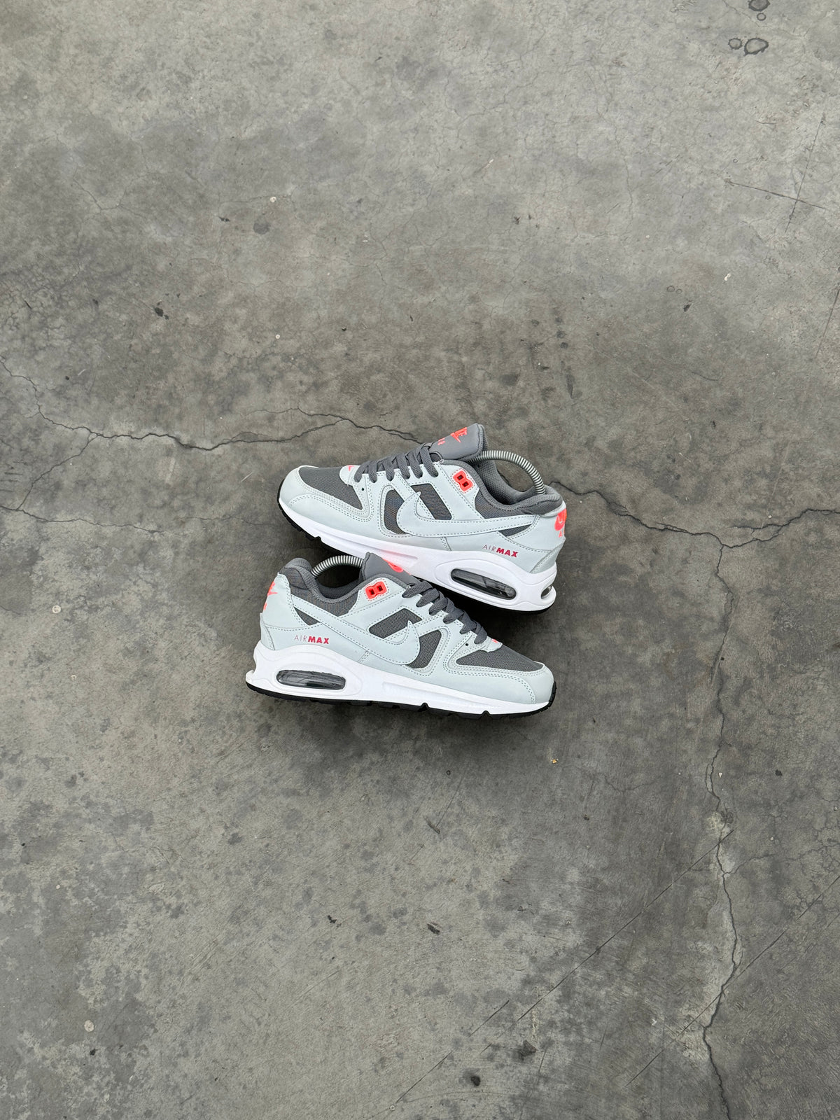 NIKE AIR MAX