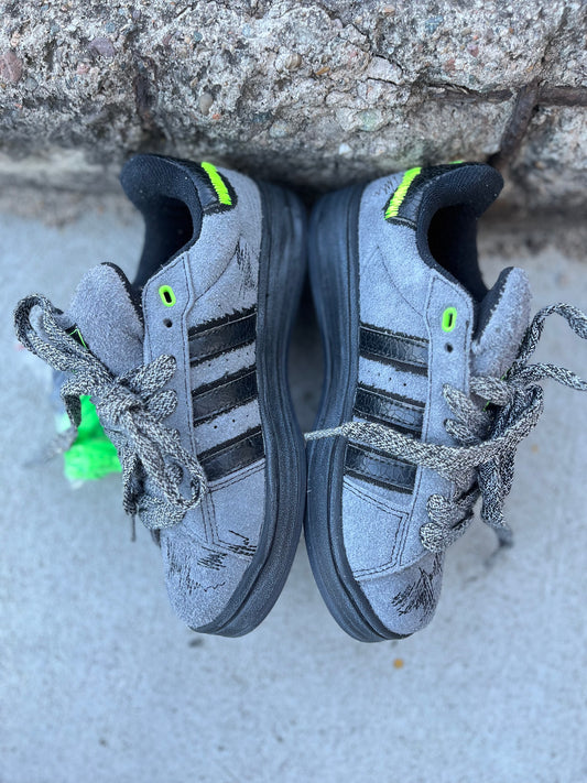 Adidas Campus 00s
