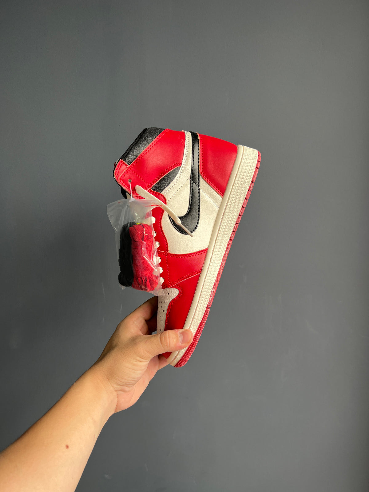 Nike Air Jordan Retro 1 Lost And Found