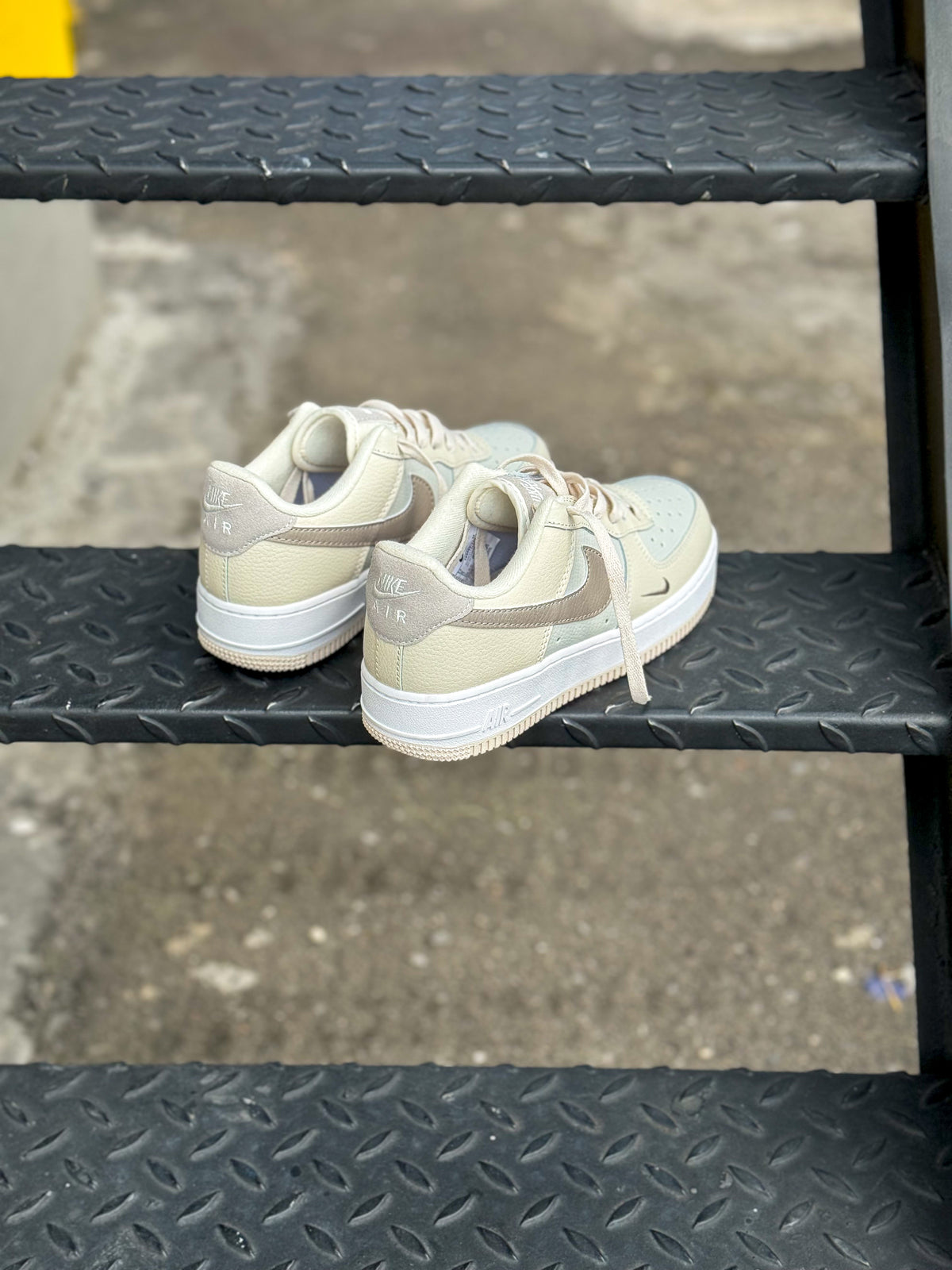 Nike Air Force 1 07