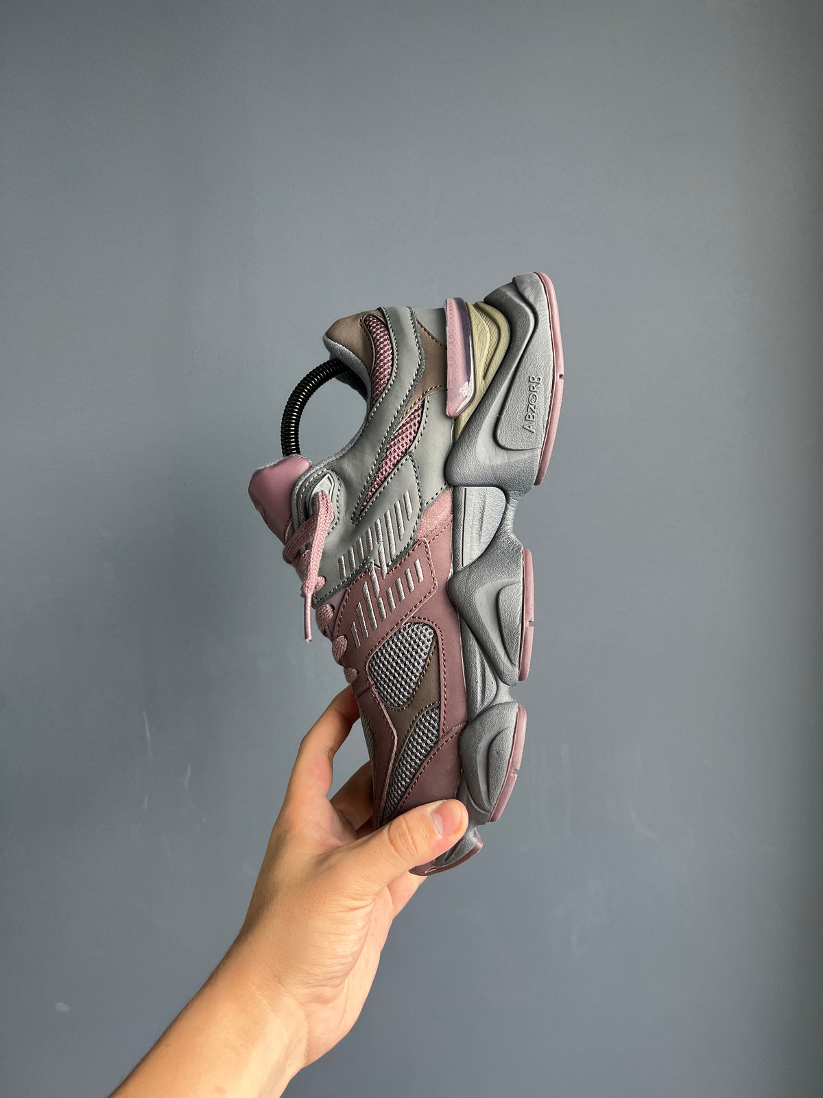 New Balance 9060