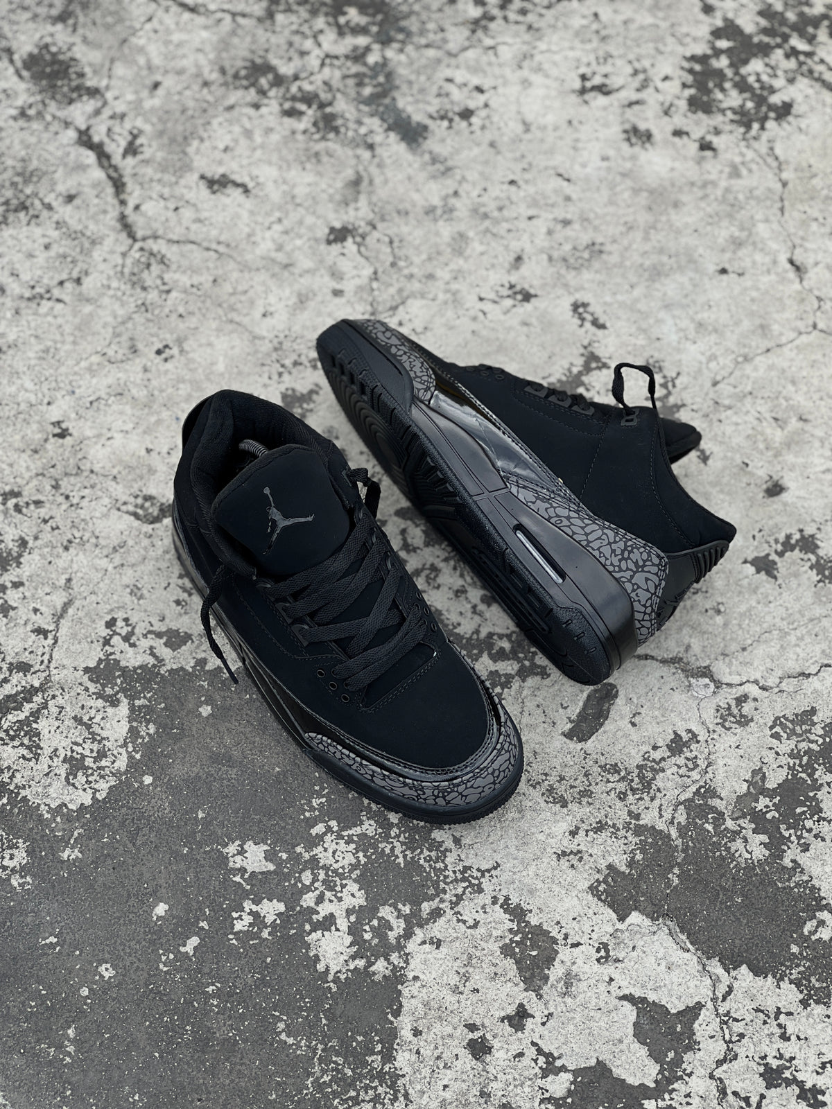 Nike Air Jordan Retro 3 "Black Cat"