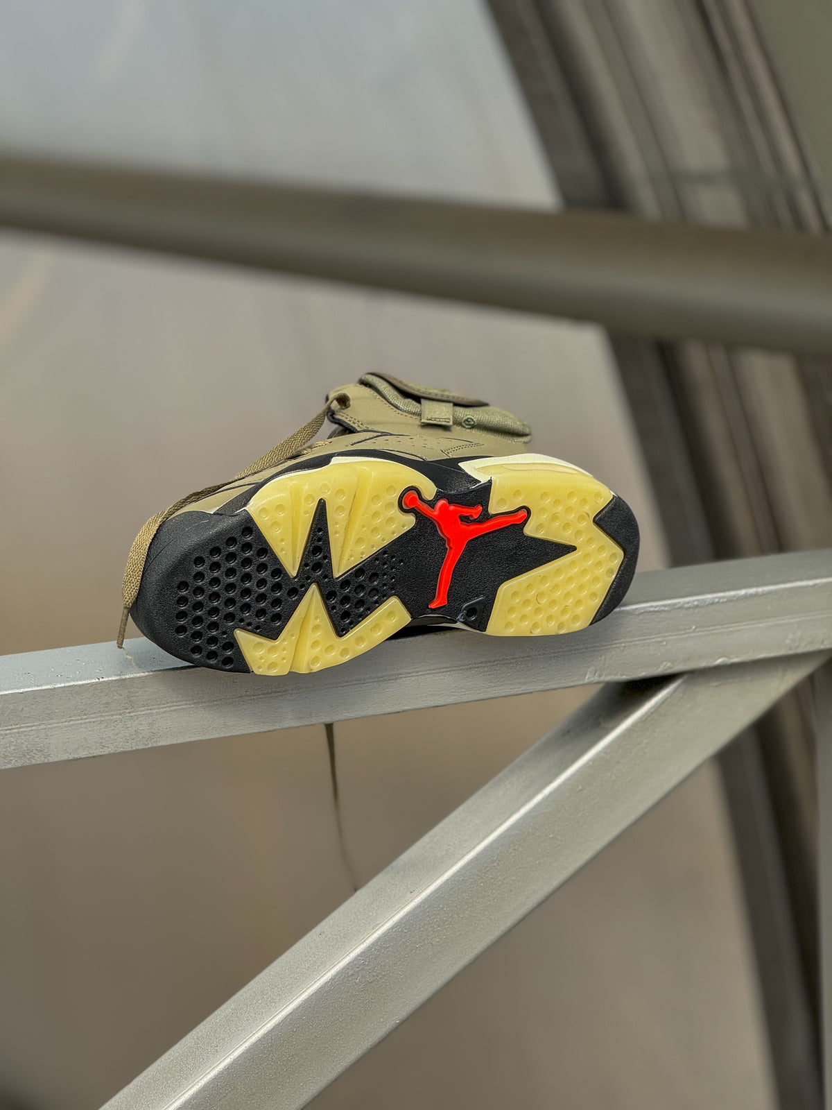 Nike Air Jordan Retro 6 X Cactus Jack