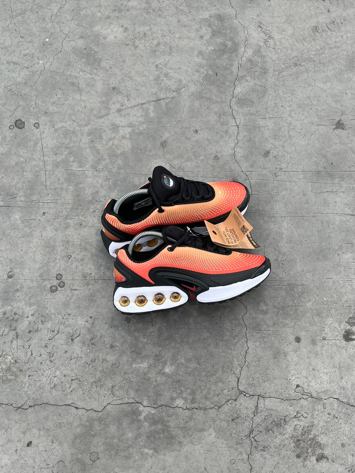 AIR MAX DN