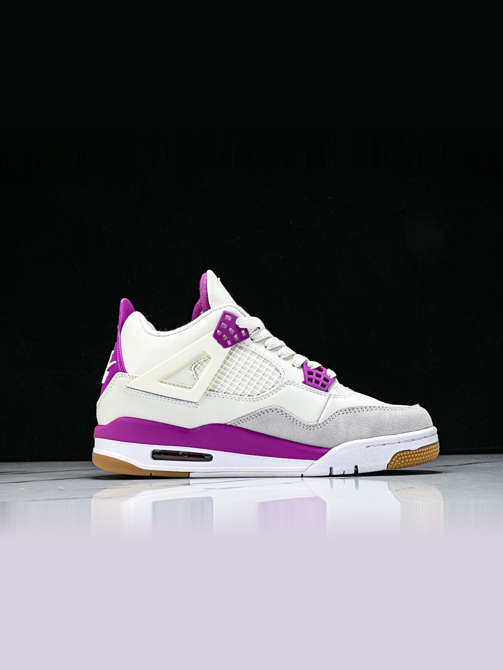 Air Jordan 4 "White Fuchsia"