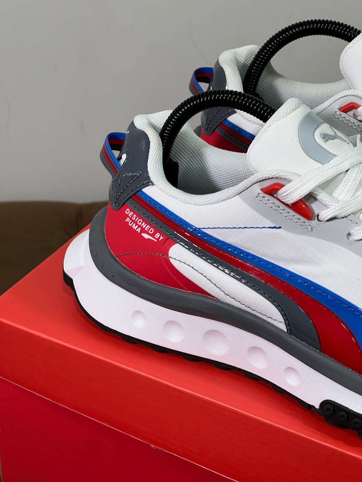 Puma Wild Rider White Red Blue
