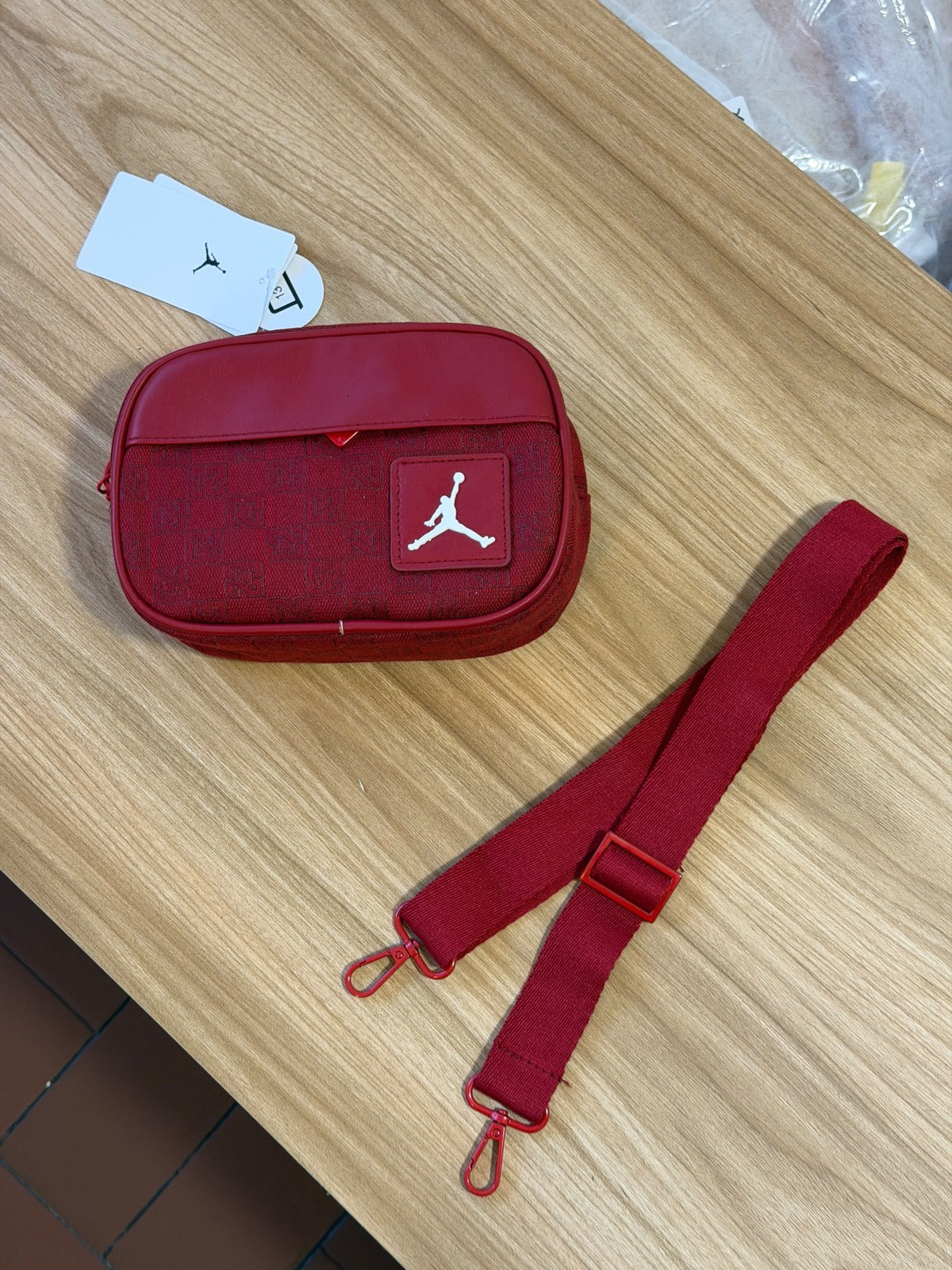 Jordan Monogram Camera Bag Rojo