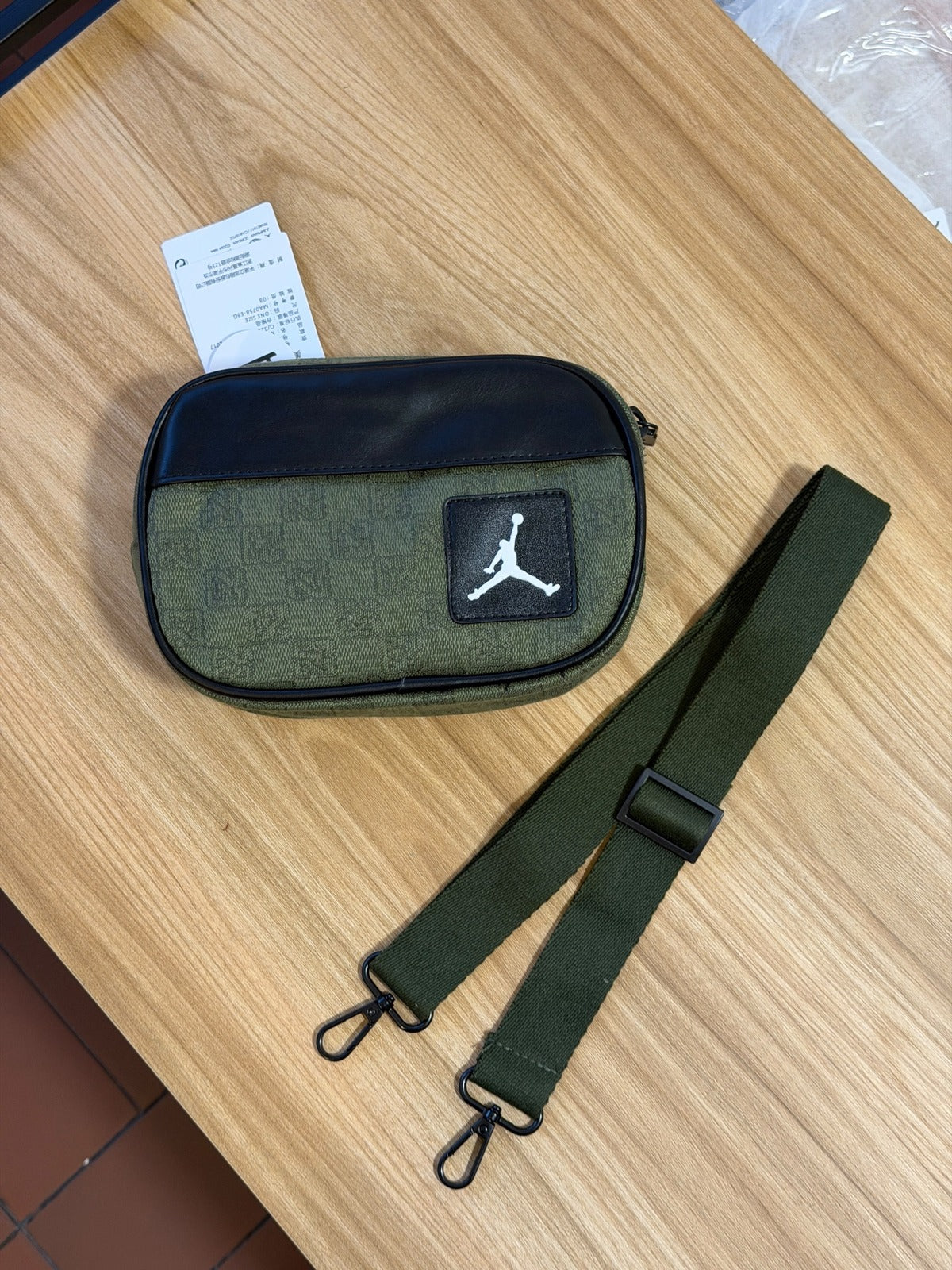 Jordan Monogram Camera Bag Verde Militar