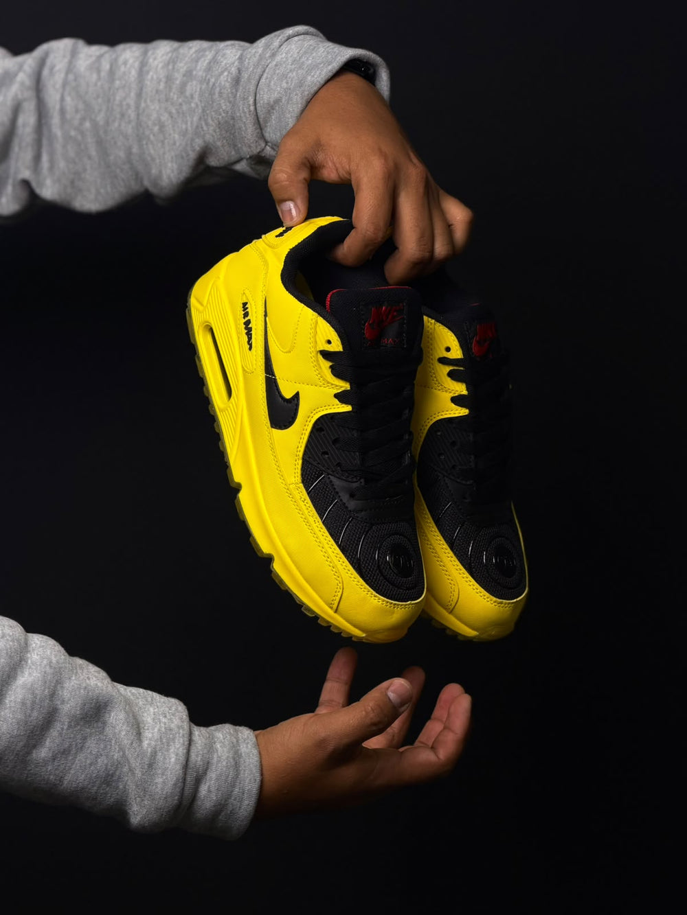 Nike Air Max 90 "Yellow Black"
