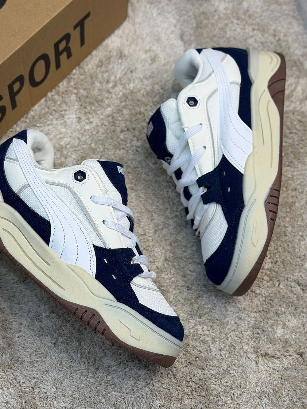 Puma 180 "New Navy Warm White"