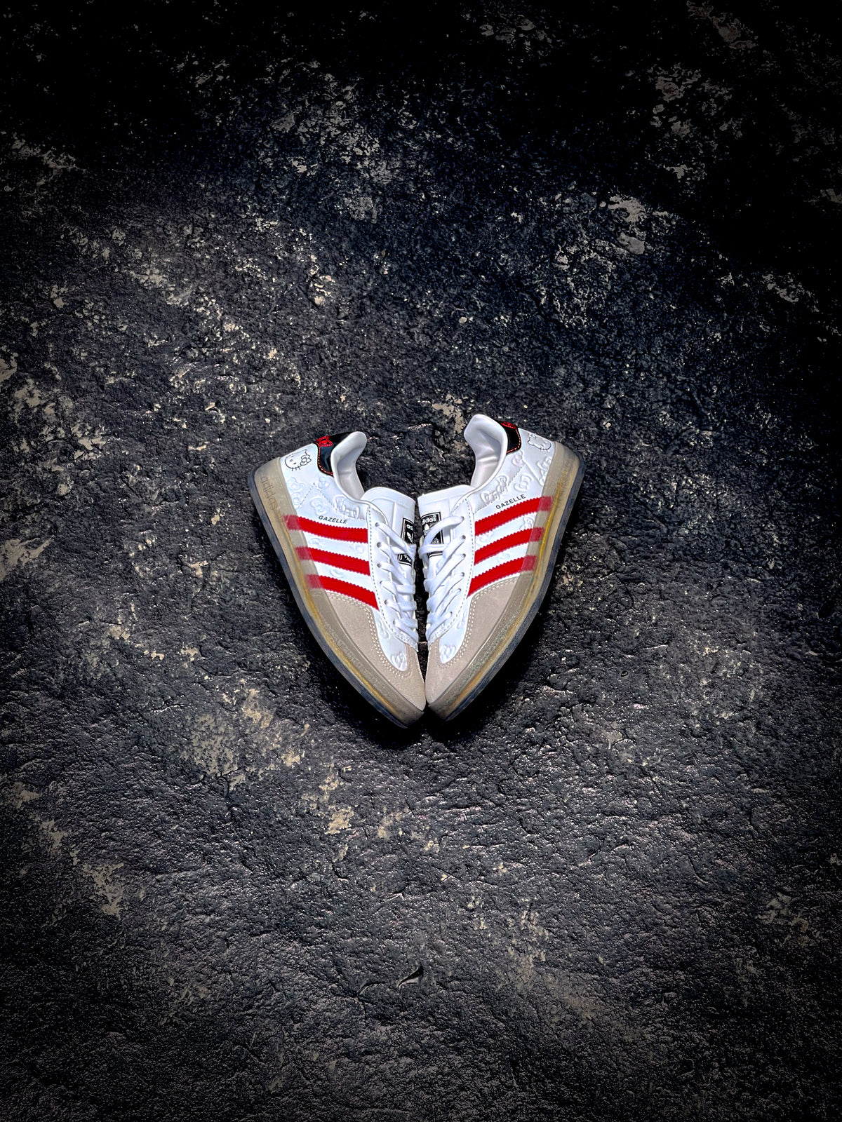 Adidas Originales X Hello Kitty Gazelle