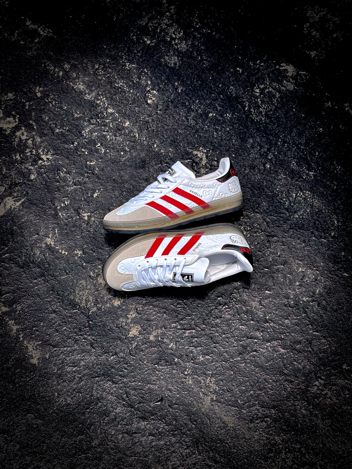 Adidas Originales X Hello Kitty Gazelle