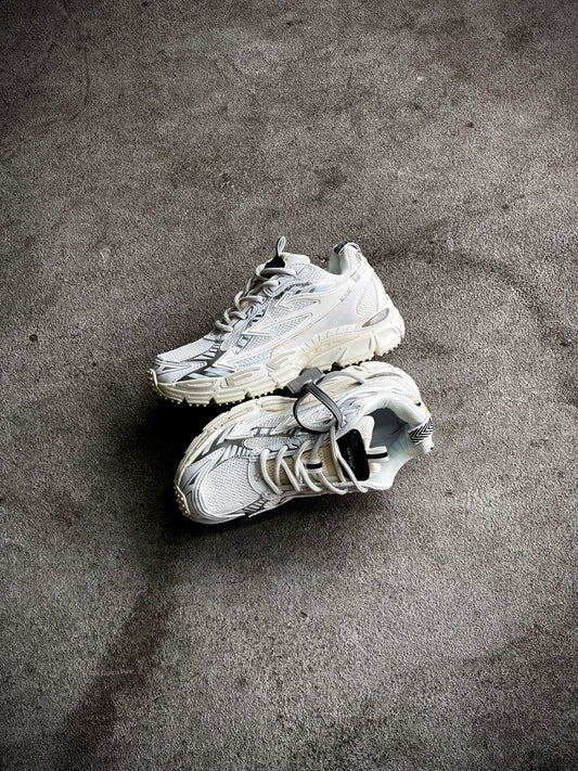 Off White Be Right Back
