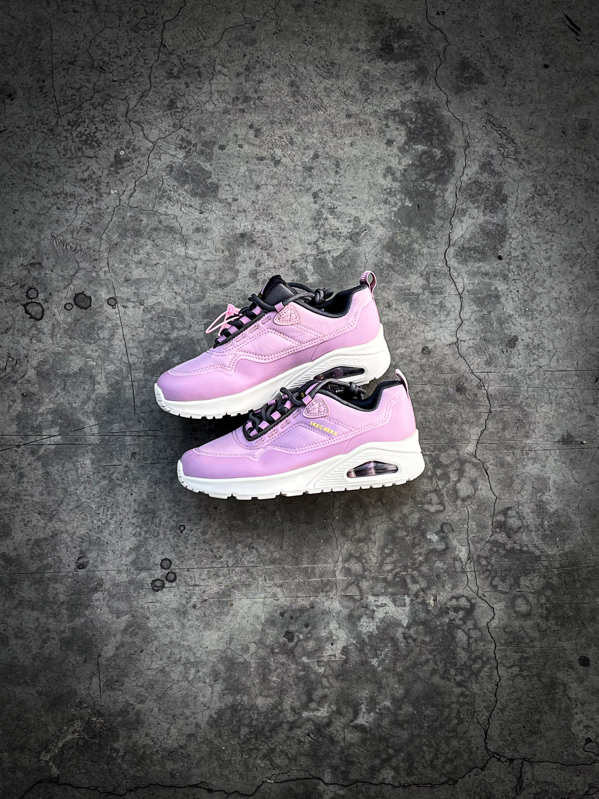 Skechers A2