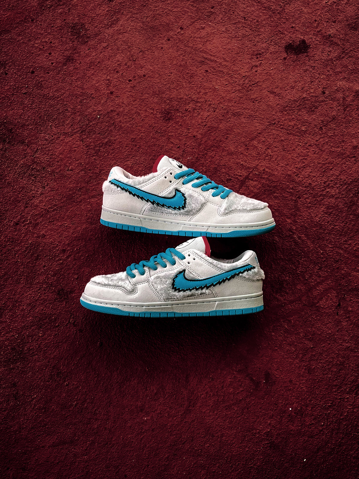 Nike Sb Dunk Low Abominable