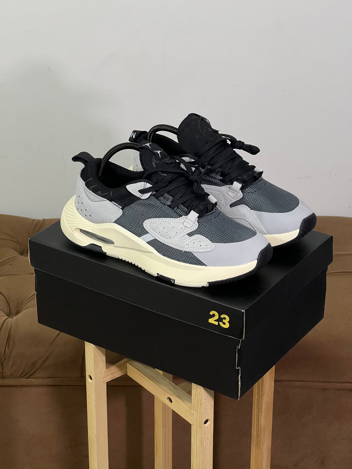 Air Jordan Cadence