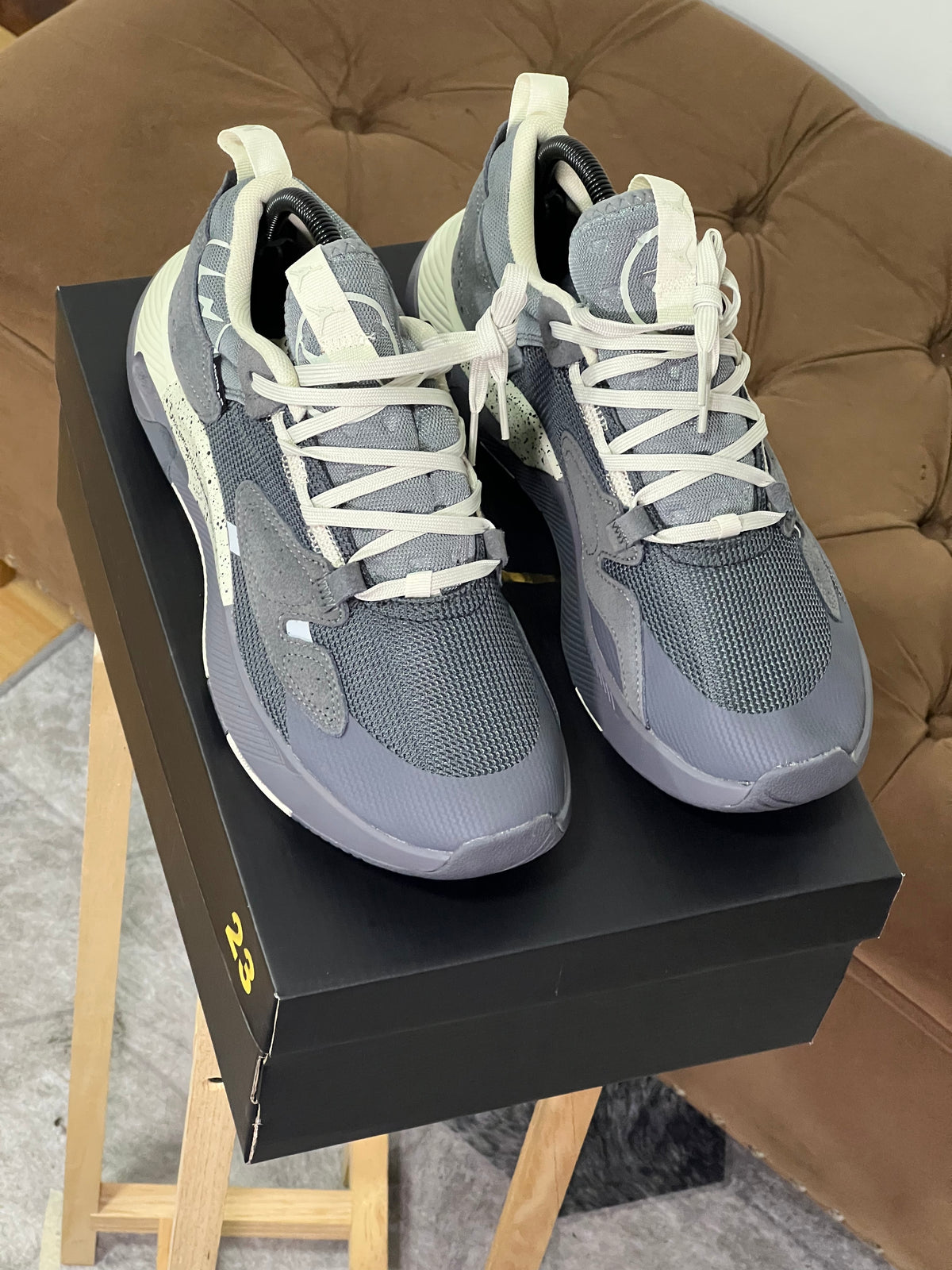 Air Jordan Cadence